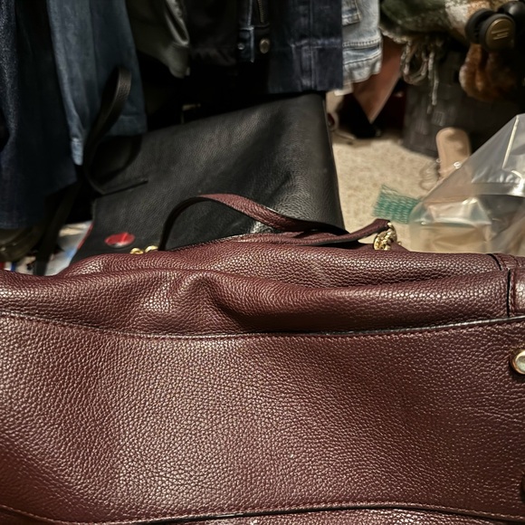Beautiful burgundy Coach bag. - Picture 2 of 4